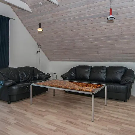 Сasa de vacaciones Three-bedroom Holiday In 41 *
