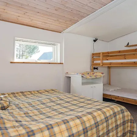 Three-bedroom Holiday In 41 * Ebeltoft